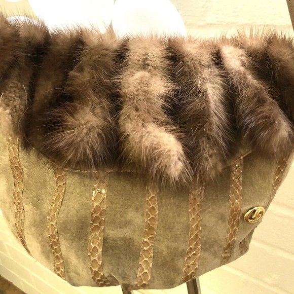 Green leather cross-body with mink & snake trim - Picture 2 of 6